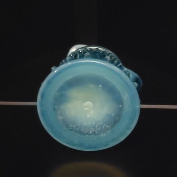 Fenton Blue Opalecent Glass Cream Pitcher 4' Inches tall. Excellent Cond! - Picture 2 of 7